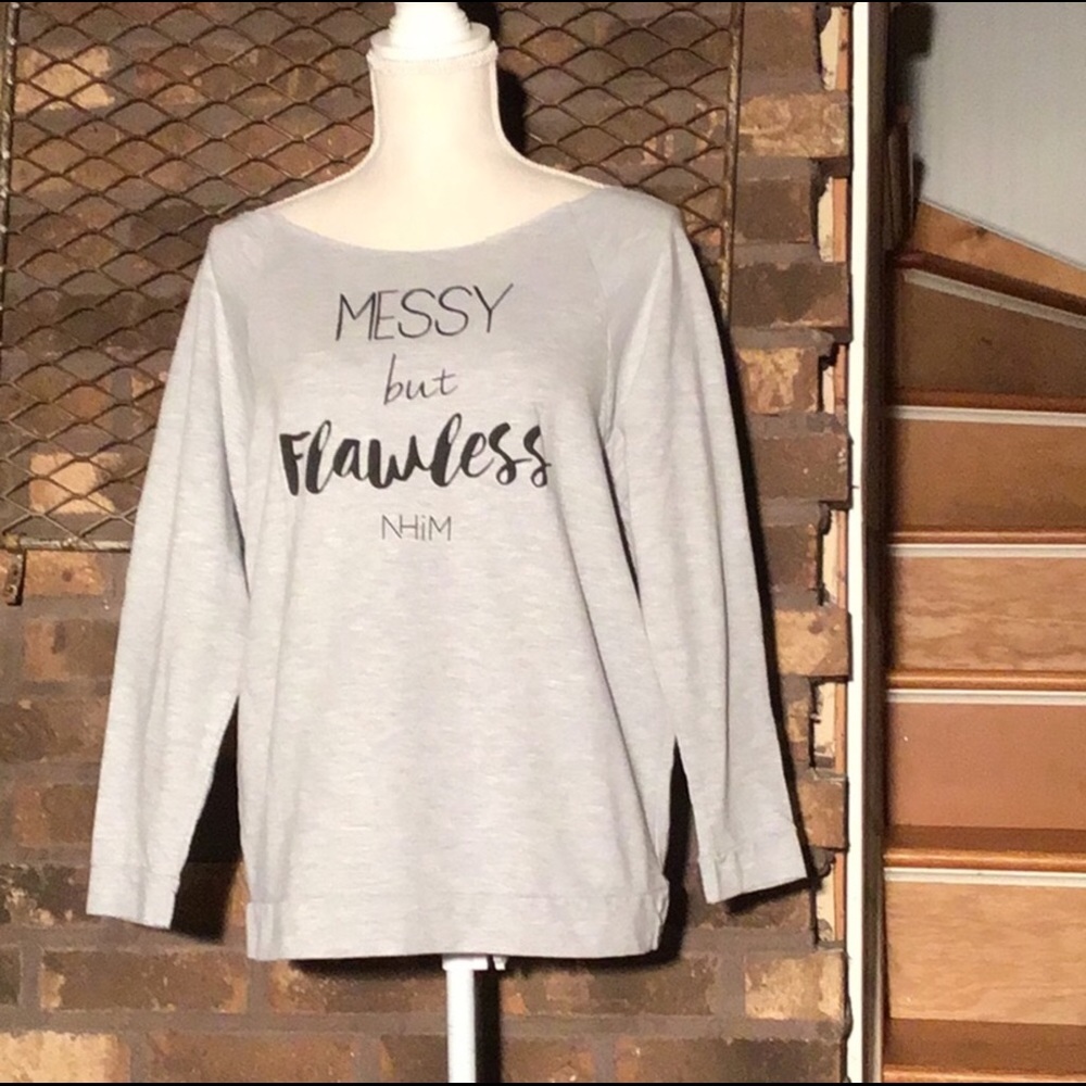 NHIM raw neck sweatshirt “Messy But Flawless” XL